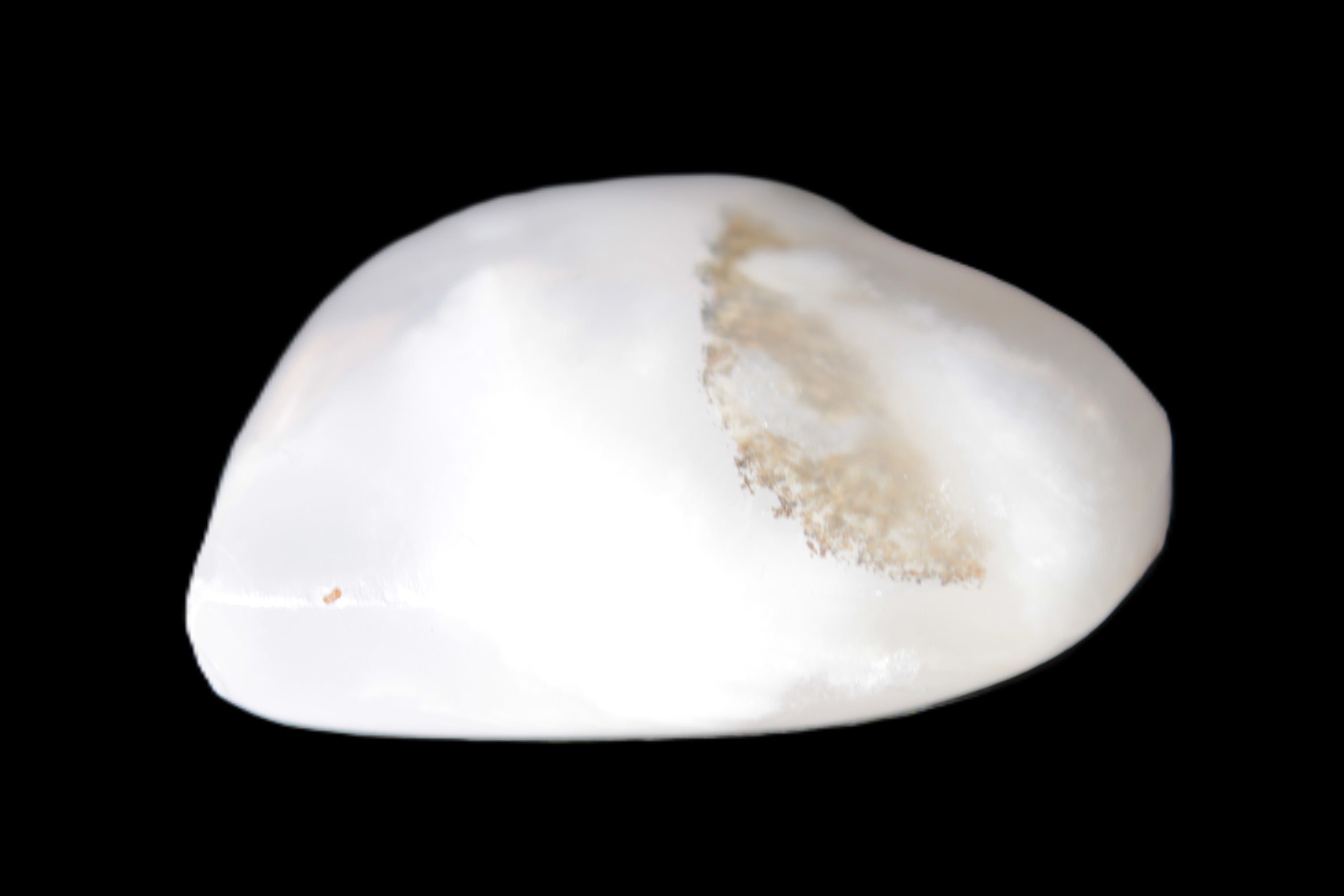 Mangano Calcite heart 35mm - 41mm 33-40g Rocks and Things
