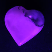 Mangano Calcite heart 35mm - 41mm 33-40g Rocks and Things