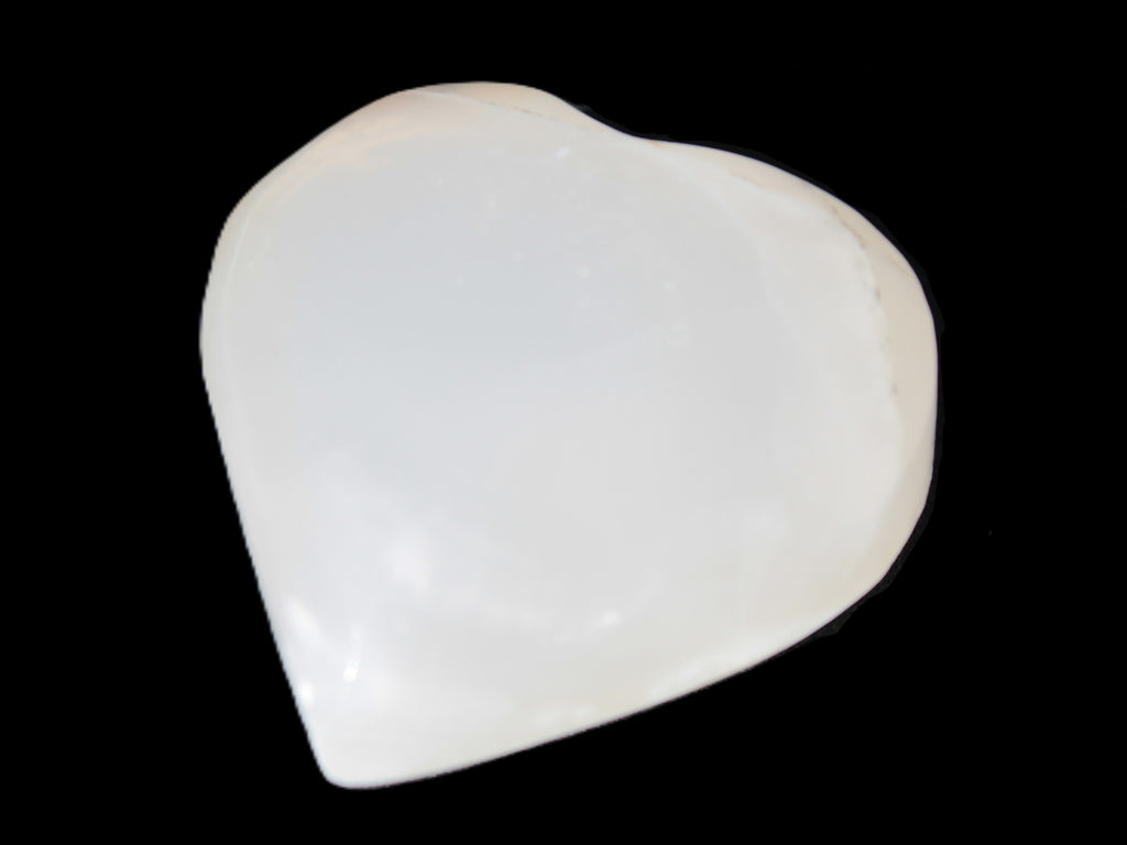 Mangano Calcite heart 35mm - 41mm 33-40g Rocks and Things