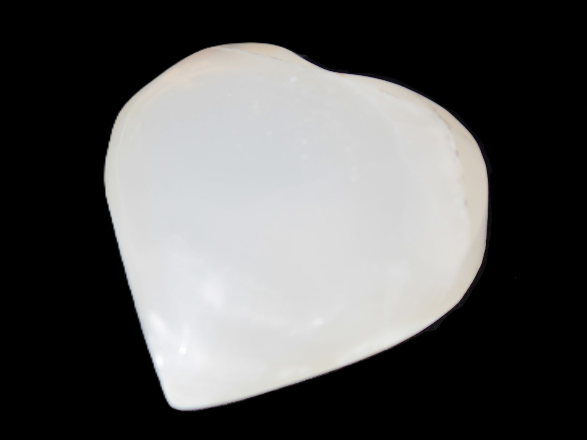 Mangano Calcite heart 35mm - 41mm 33-40g Rocks and Things