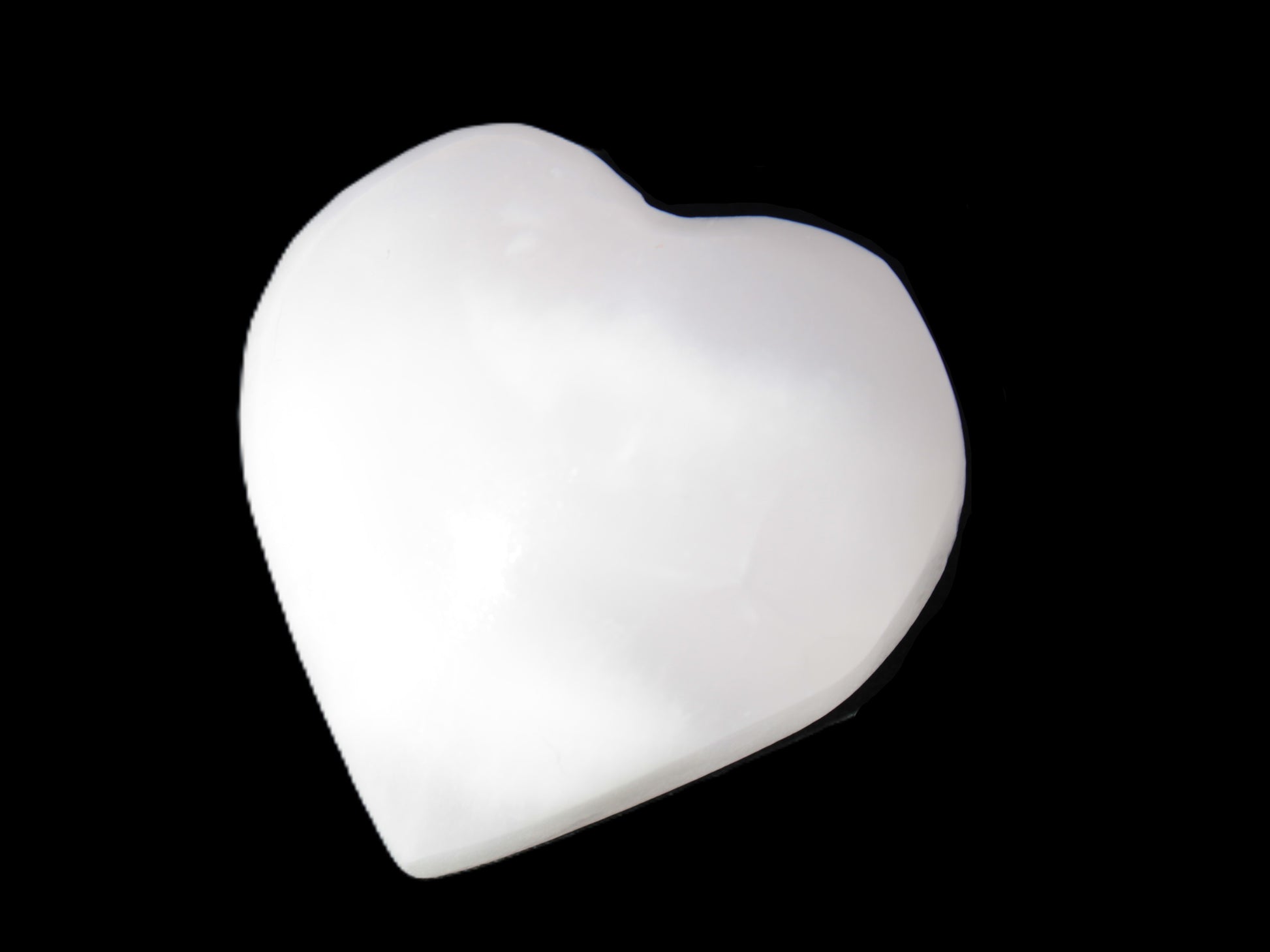 Mangano Calcite heart 35mm - 41mm 33-40g Rocks and Things