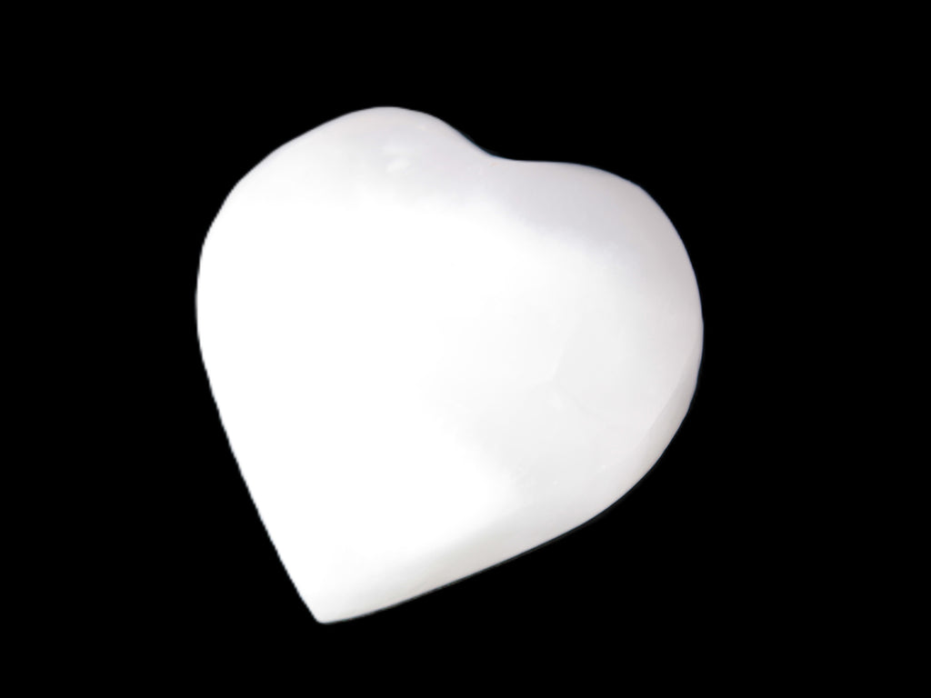 Mangano Calcite heart 35mm - 41mm 33-40g Rocks and Things