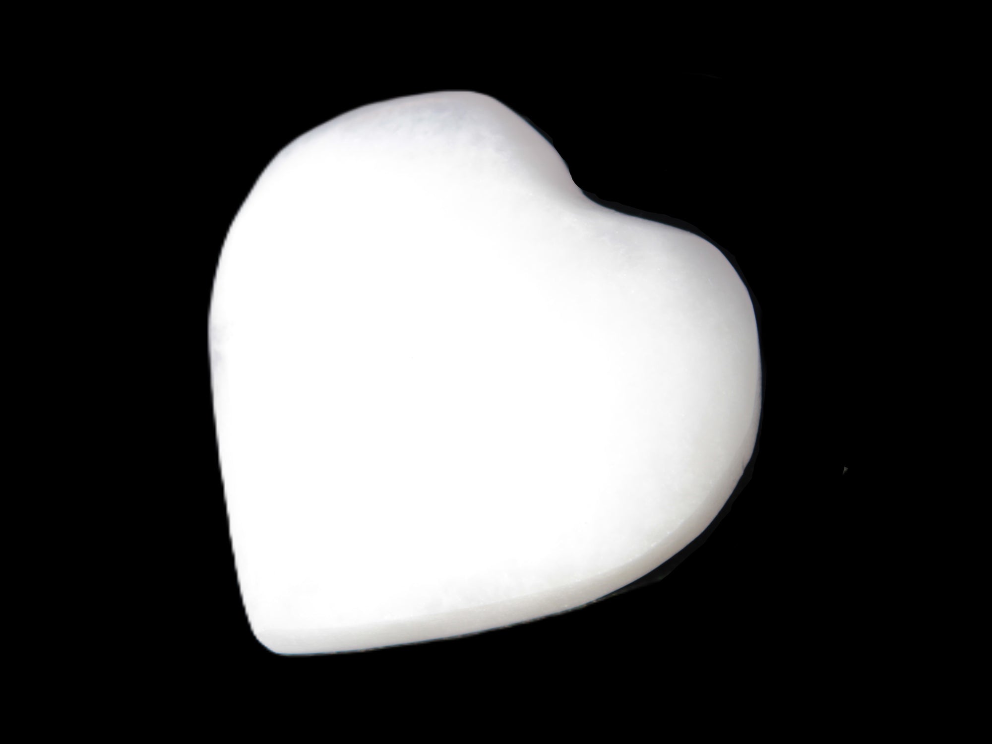 Mangano Calcite heart 35mm - 41mm 33-40g Rocks and Things