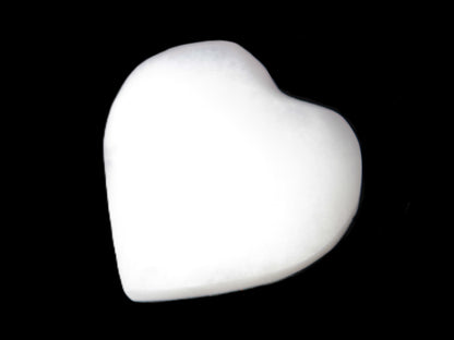 Mangano Calcite heart 35mm - 41mm 33-40g Rocks and Things