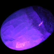 Pistachio Calcite palmstone 64-72mm  121-168g Rocks and Things