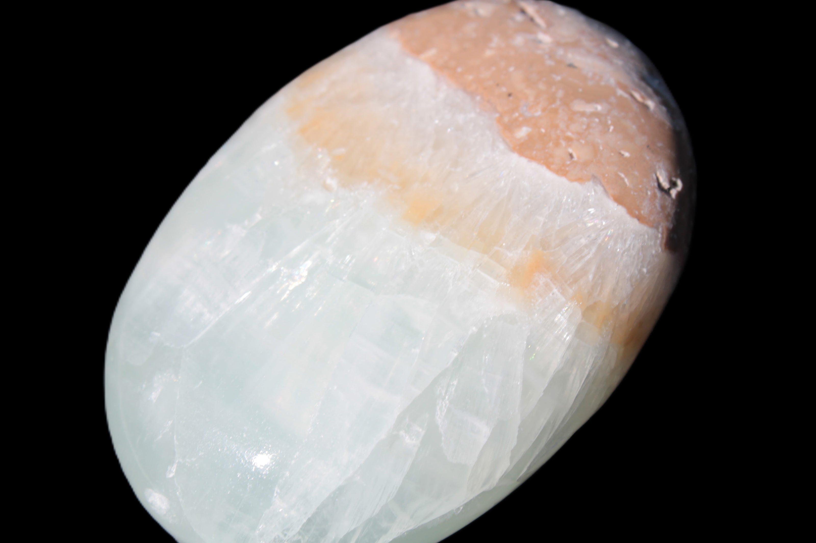 Pistachio Calcite palmstone 64-72mm  121-168g Rocks and Things