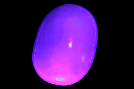 White Jade palm stone from Pakistan 62-72mm 63-86.7g in UV light