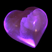 Honey Calcite heart 51-54mm  68-78g in UV light