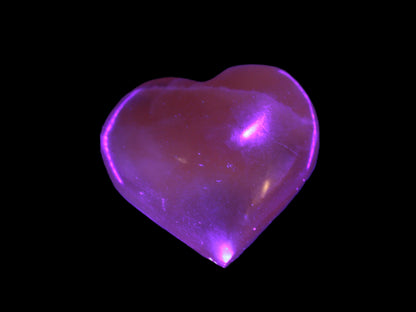 Honey Calcite heart 51-54mm  68-78g in UV light