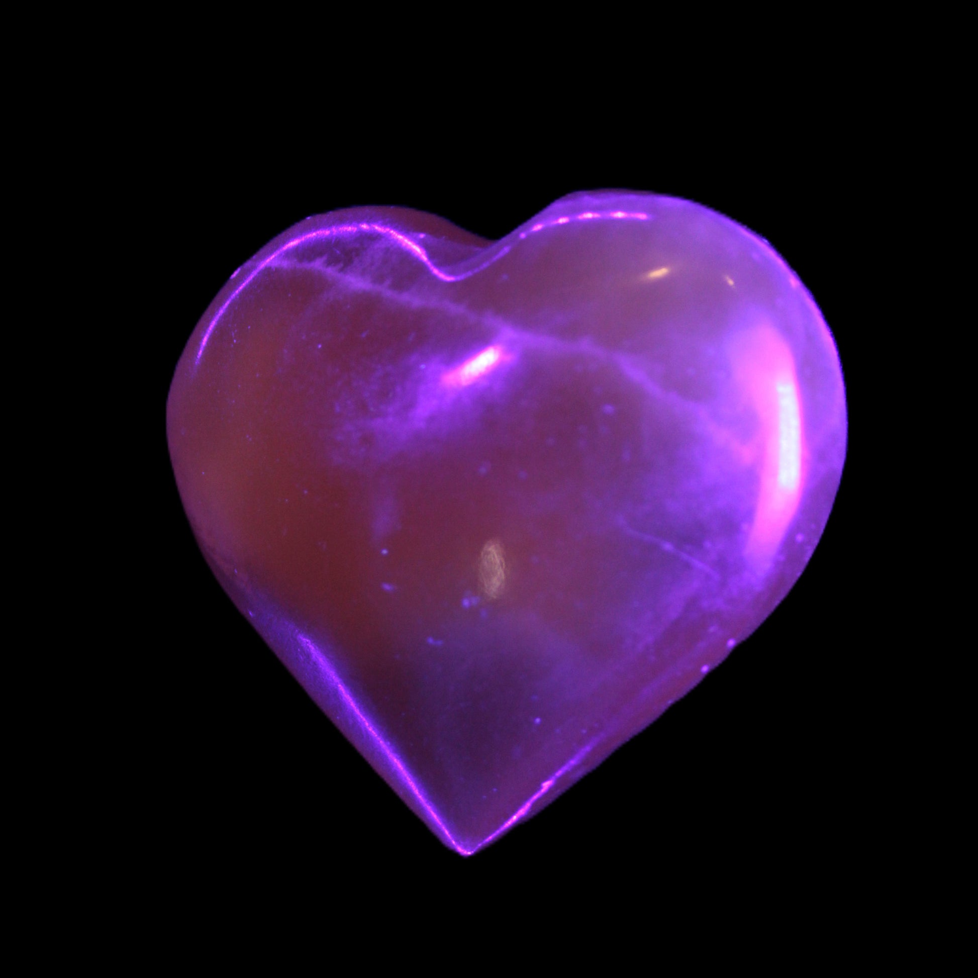 Honey Calcite heart 51-54mm  68-78g in UV light