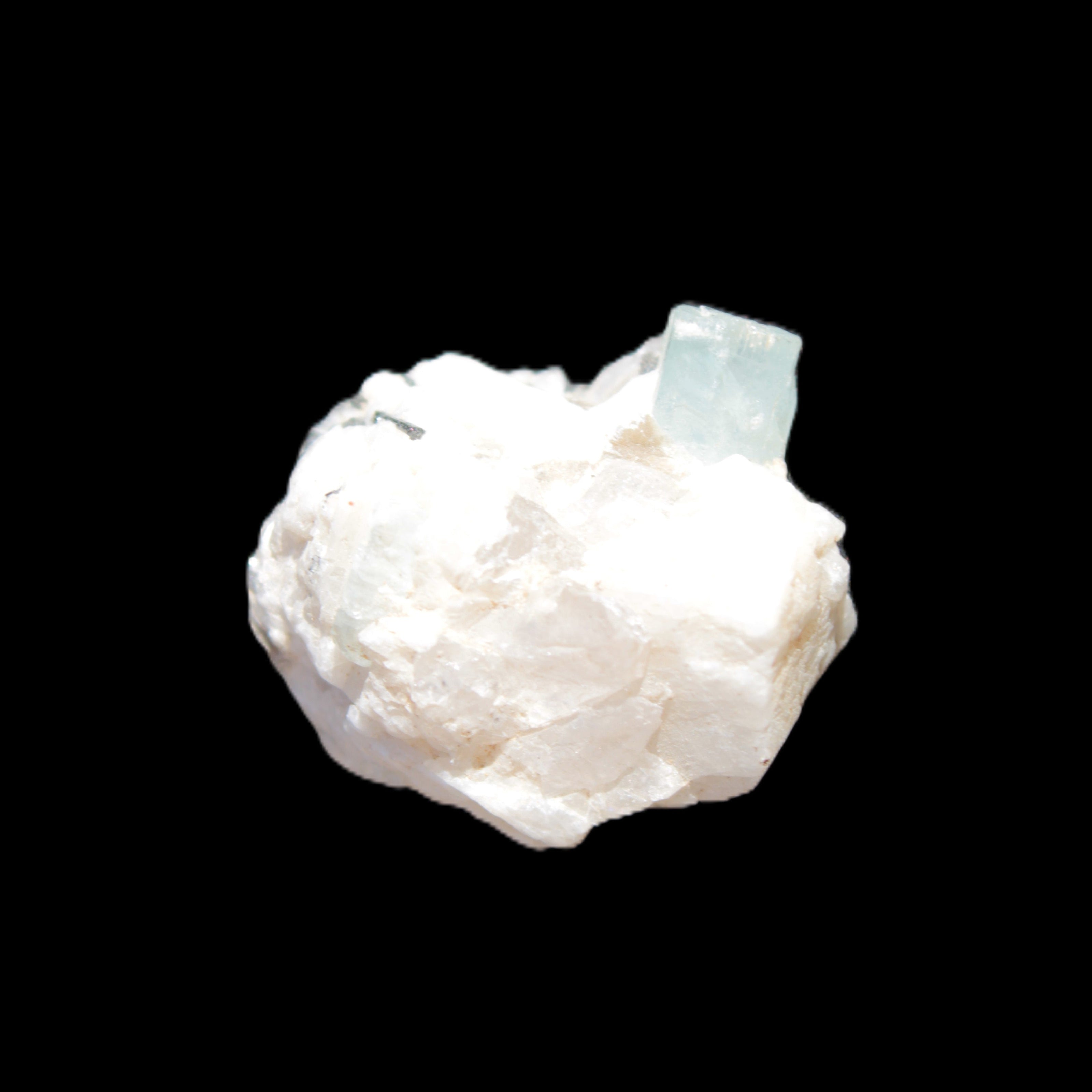 Blue Aquamarine crystal (6mm) on matrix 25mm 50ct 10g in sunlight - Rocks and Things Store
