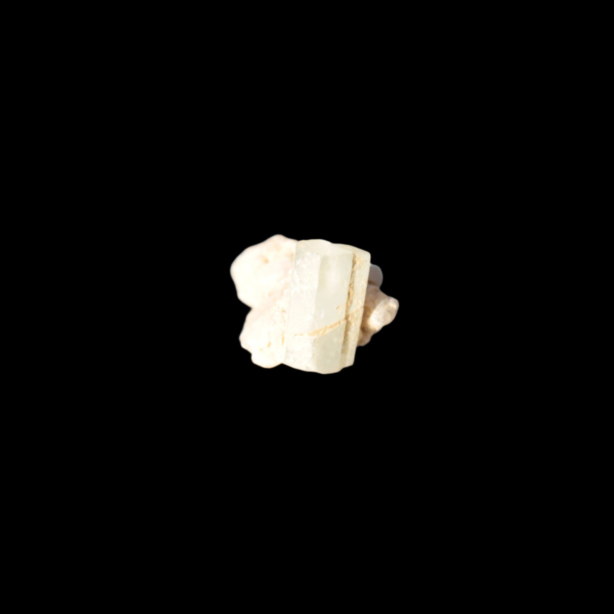 Tiny Green twinned Aquamarine crystal on matrix 7ct 1.4g - Rocks and Things Store