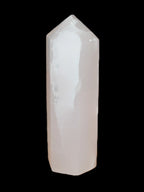 Mangano Calcite UV-reactive obelisk 92mm 157g Rocks and Things