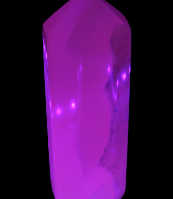 Mangano Calcite obelisk 94mm 192g Rocks and Things