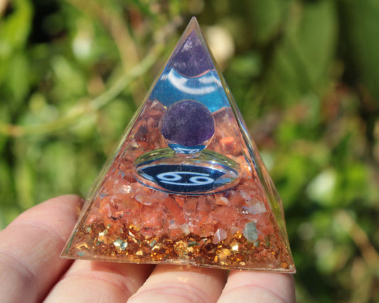 Orgone pyramid 61g Rocks and Things