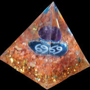 Orgone pyramid 61g - Rocks and Things Store