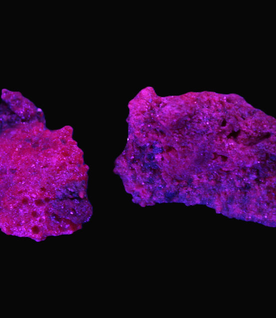 Ruby Natural Corundum crystals 12-14g in UV light