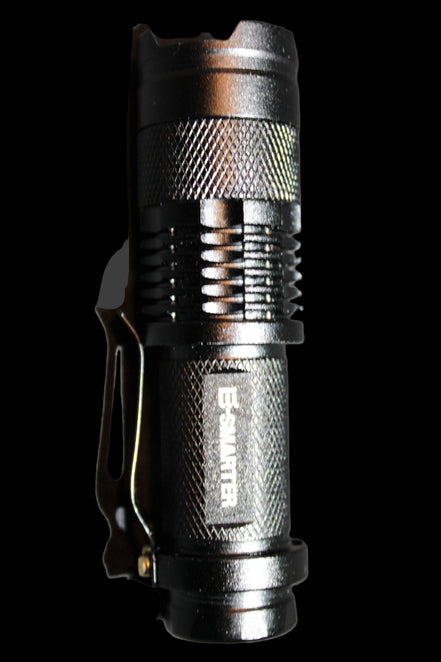 Smarter LED UV Torch 365nm with 1 AA battery - Rocks and Things Store
