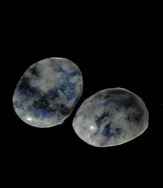 Sodalite 2 polished cabachons 13*1mm & 13*18mm (1.8g each) 3.7g Rocks and Things