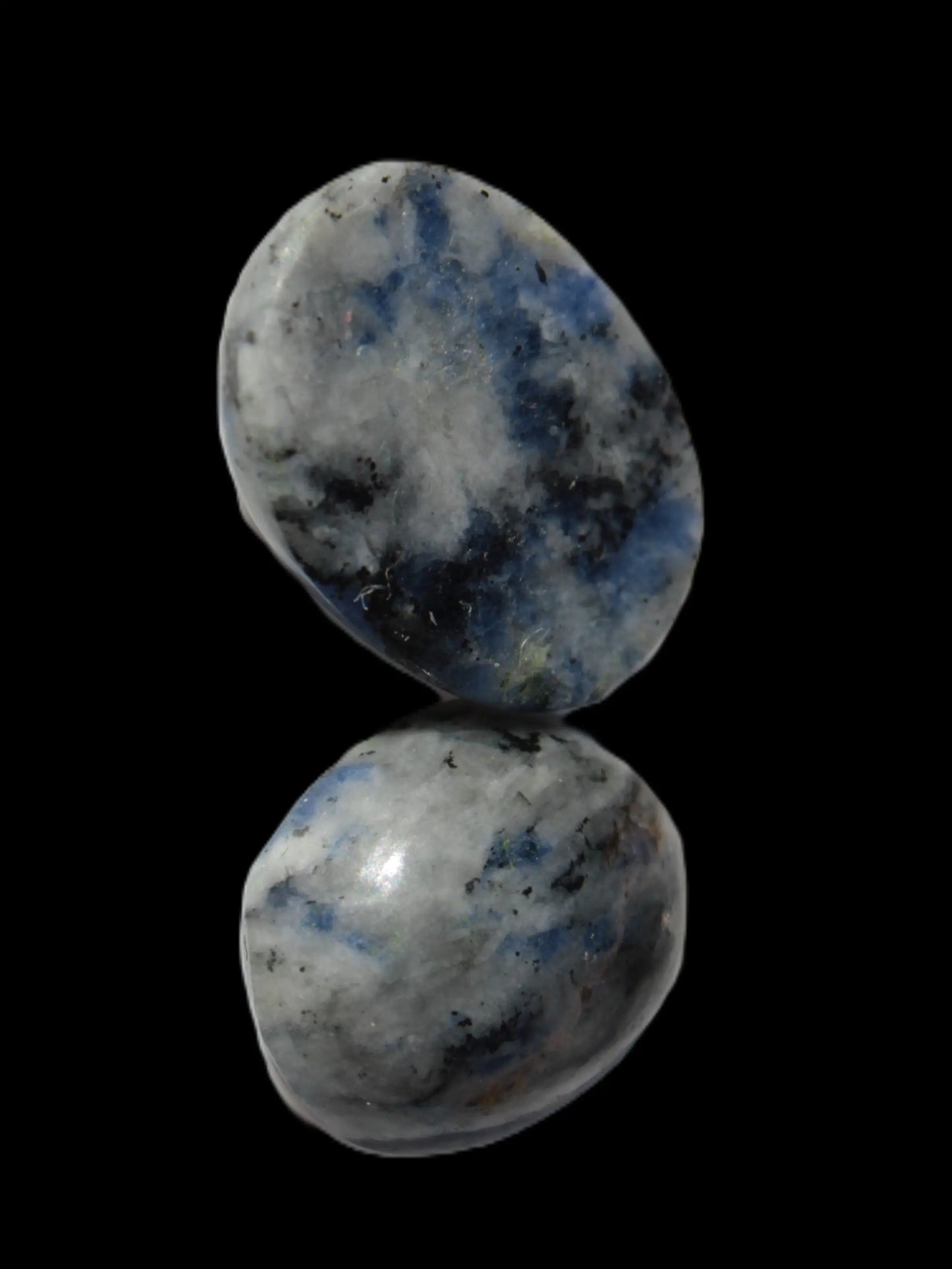 Sodalite 2 polished cabachons 13*1mm & 13*18mm (1.8g each) 3.7g Rocks and Things