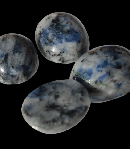 Sodalite 4 polished cabachons 6*12mm - 12*14mm (1-1.9g each) 5.7g in sunshine - Rocks and Things Store