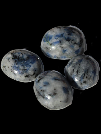 Sodalite 4 polished cabachons 6*12mm - 12*14mm (1-1.9g each) 5.7g Rocks and Things