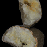 Thunder egg from Queensland 339g Rocks and Things