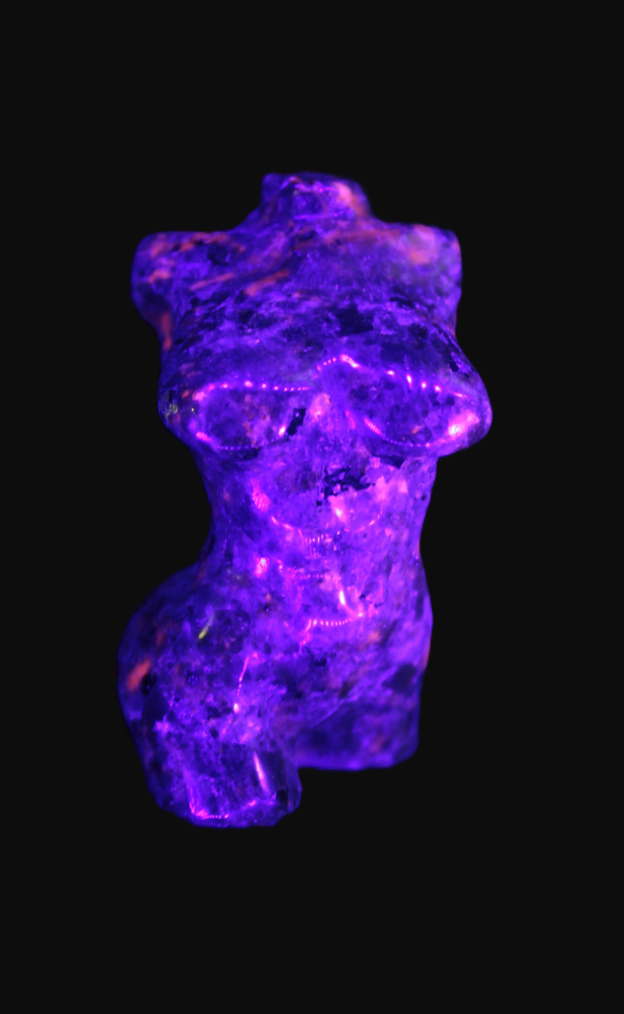 Yooperlite goddess 79g Rocks and Things