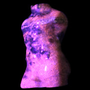 Yooperlite hand-carved male torso 39*57mm 90g Rocks and Things