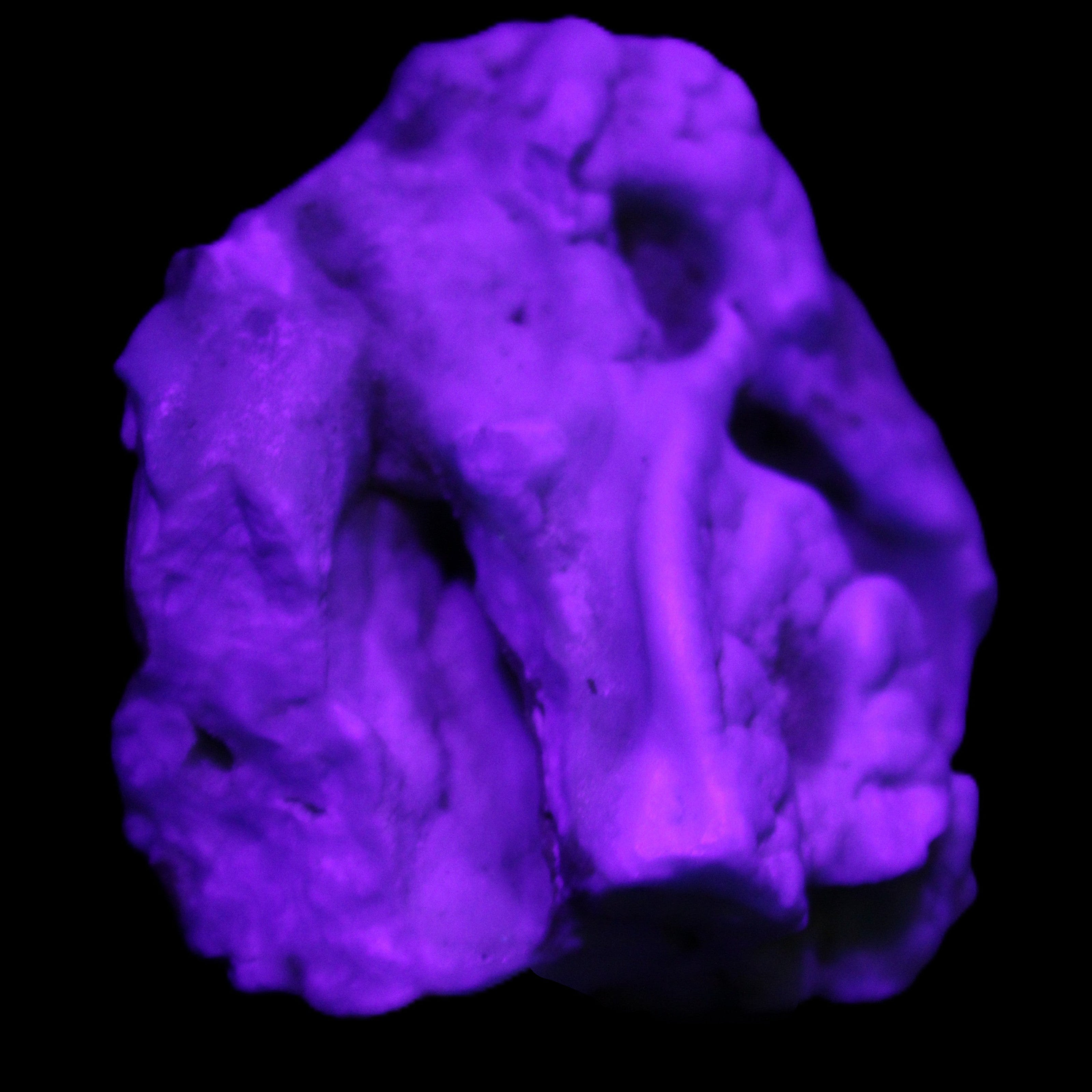 Blue Aragonite specimen 68*40*65mm 156.7g in UV light - Rocks and Things Store