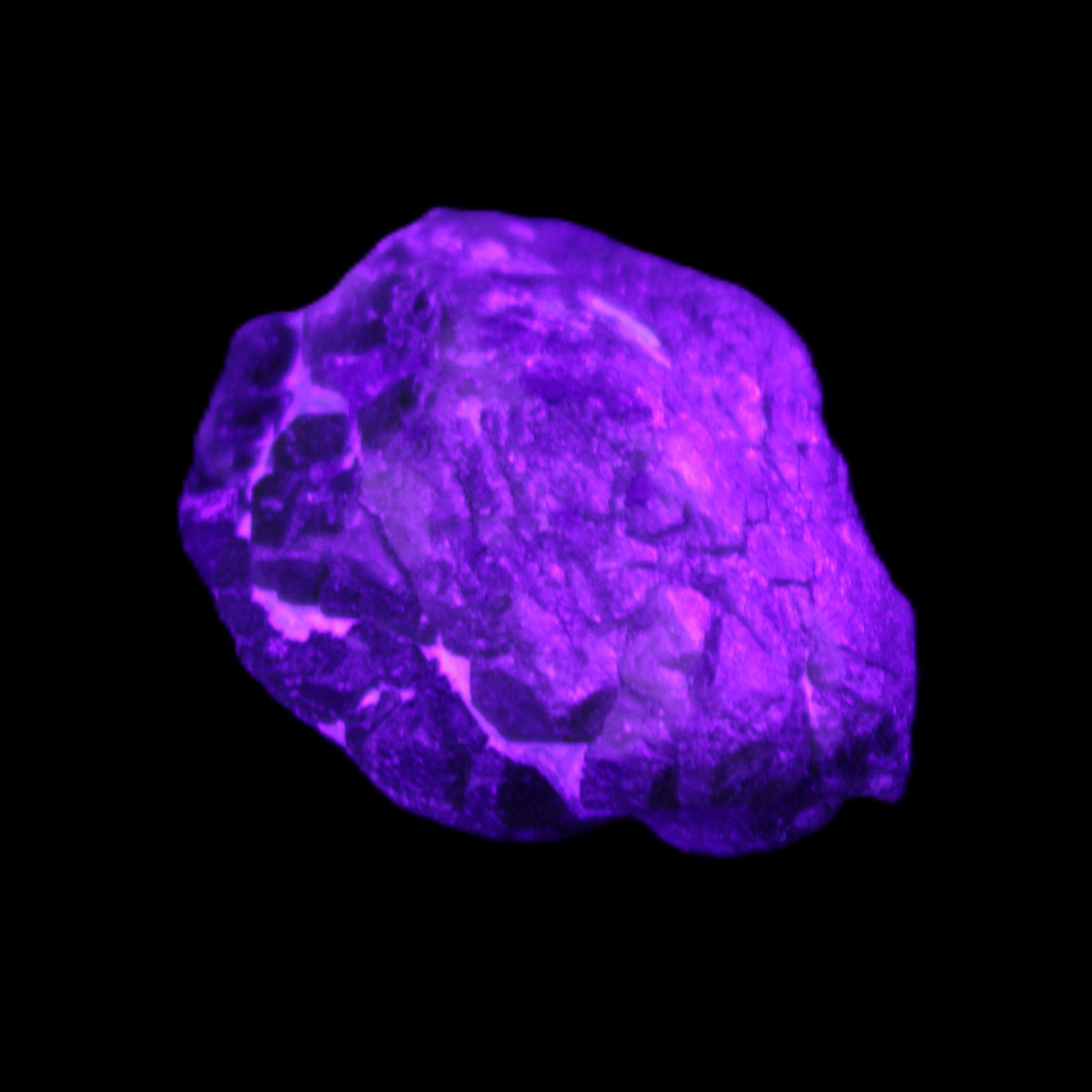 Green Garnet from Pakistan 22*18*11mm crystal 11.6g in UV light - Rocks and Things Store
